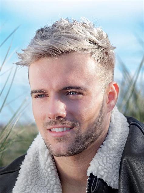 hairstyles for blonde guys